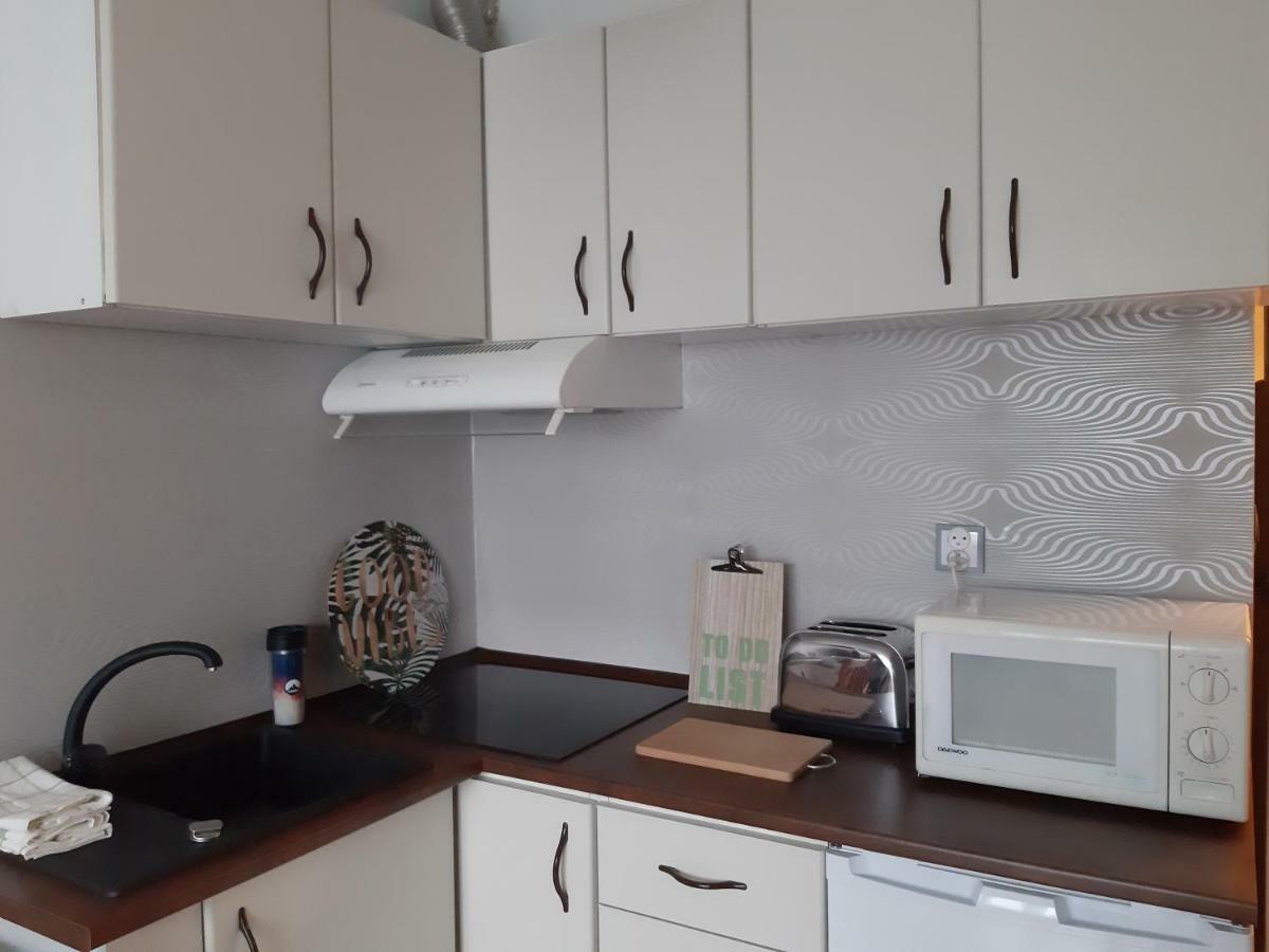 Apartament Beksa Apartment Санок Екстериор снимка